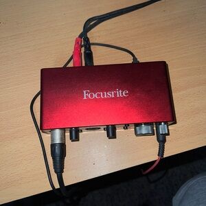 Focusrite Scarlett 2i2